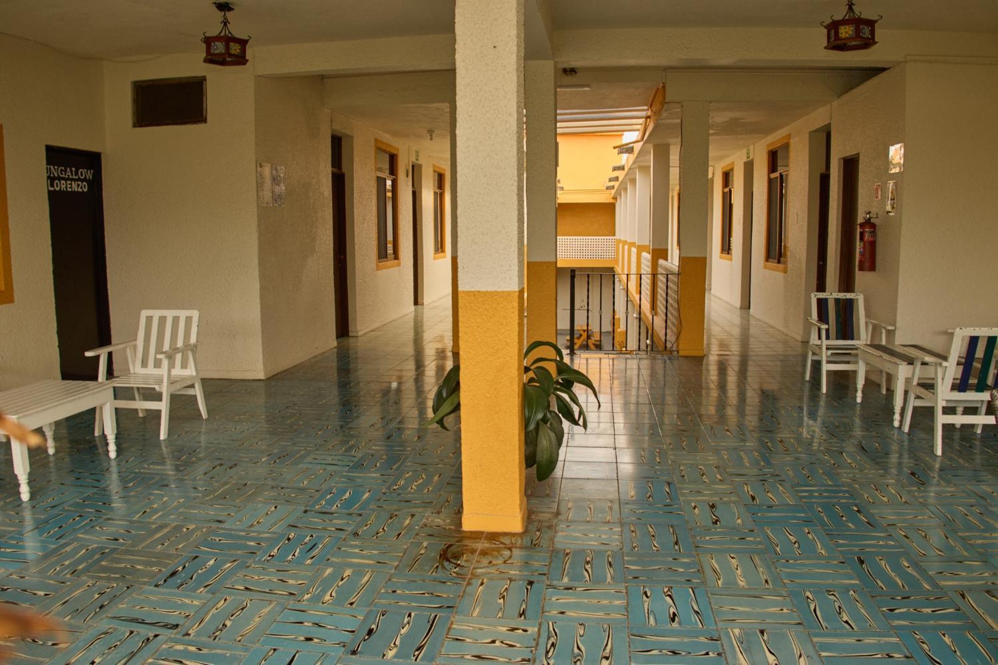 Hotel San Lorenzo Barra de Navidad Exterior foto