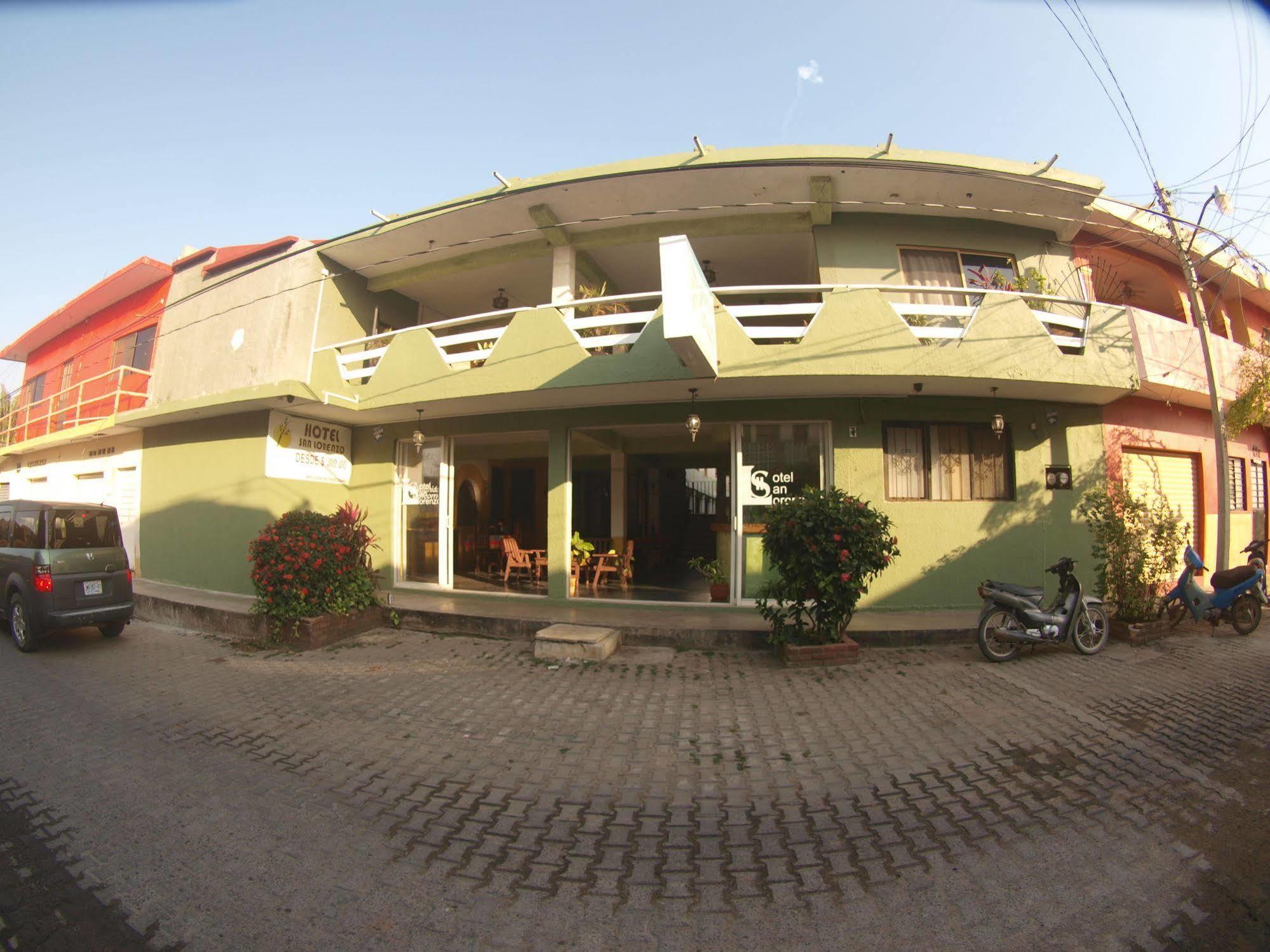 Hotel San Lorenzo Barra de Navidad Exterior foto
